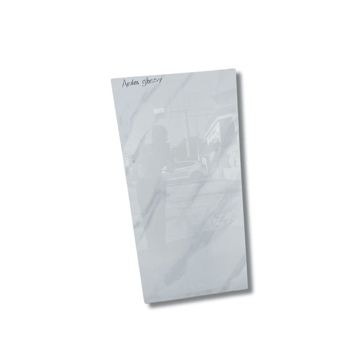 Aedea Glossy